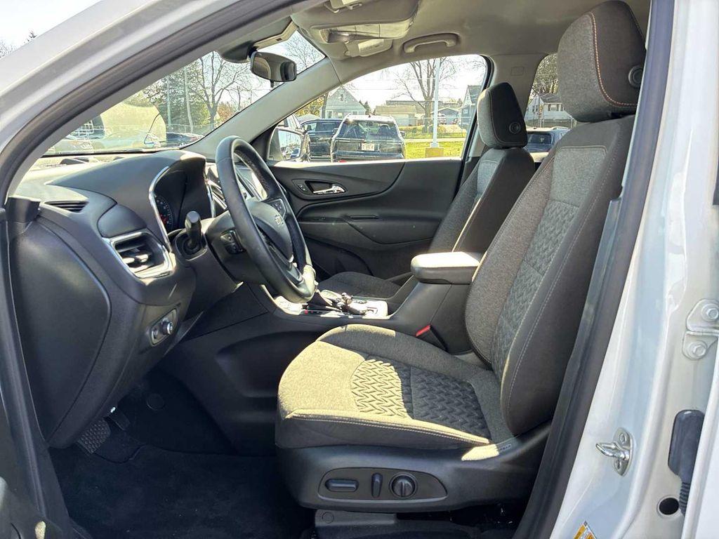 used 2024 Chevrolet Equinox car, priced at $23,993