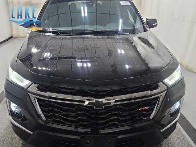 used 2023 Chevrolet Traverse car, priced at $43,990