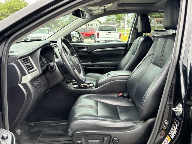 used 2017 Toyota Highlander car, priced at $21,496