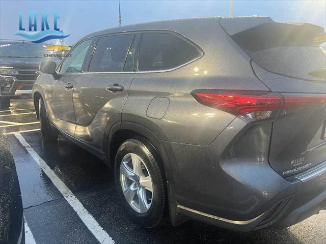 used 2021 Toyota Highlander car, priced at $33,990