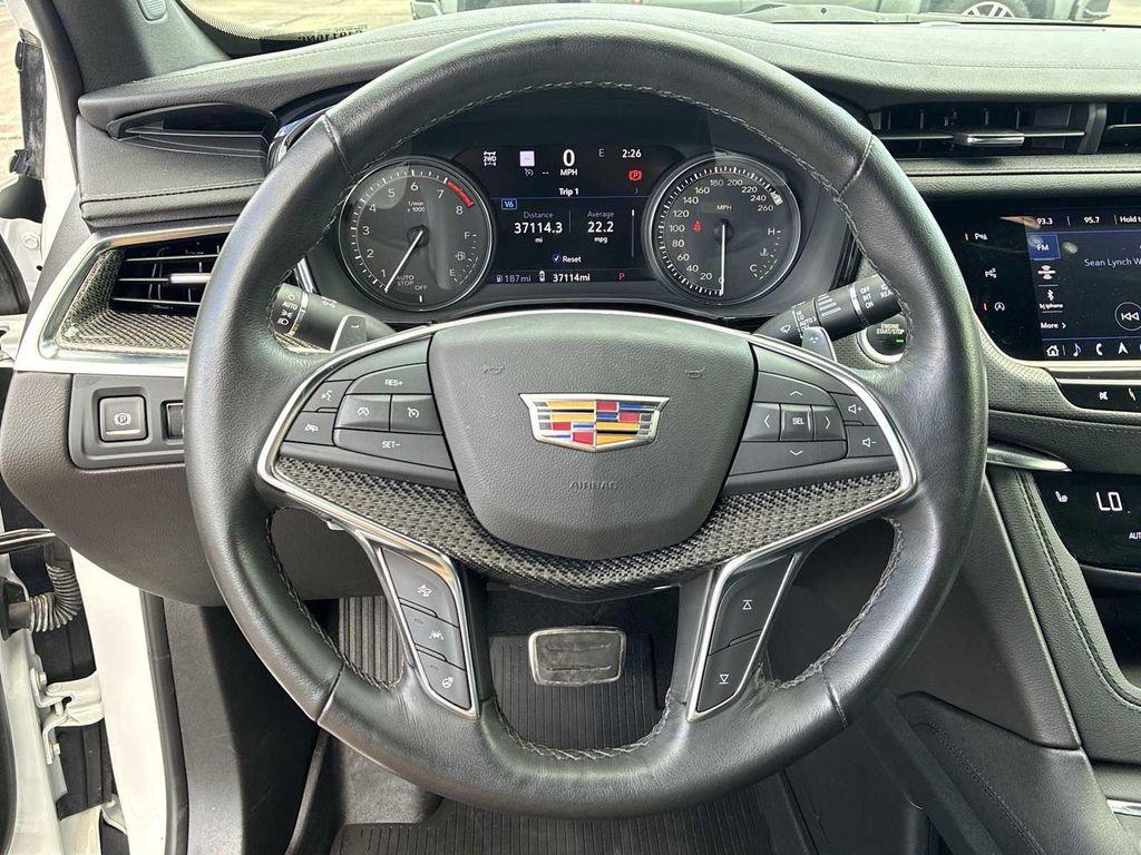 used 2023 Cadillac XT5 car, priced at $35,753