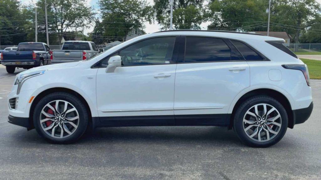 used 2023 Cadillac XT5 car, priced at $35,753