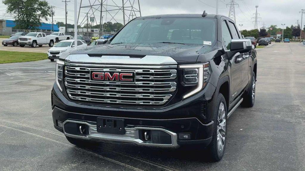 used 2023 GMC Sierra 1500 car, priced at $52,284