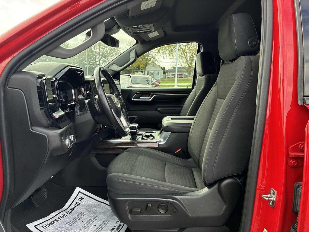 used 2022 GMC Sierra 1500 car, priced at $42,894