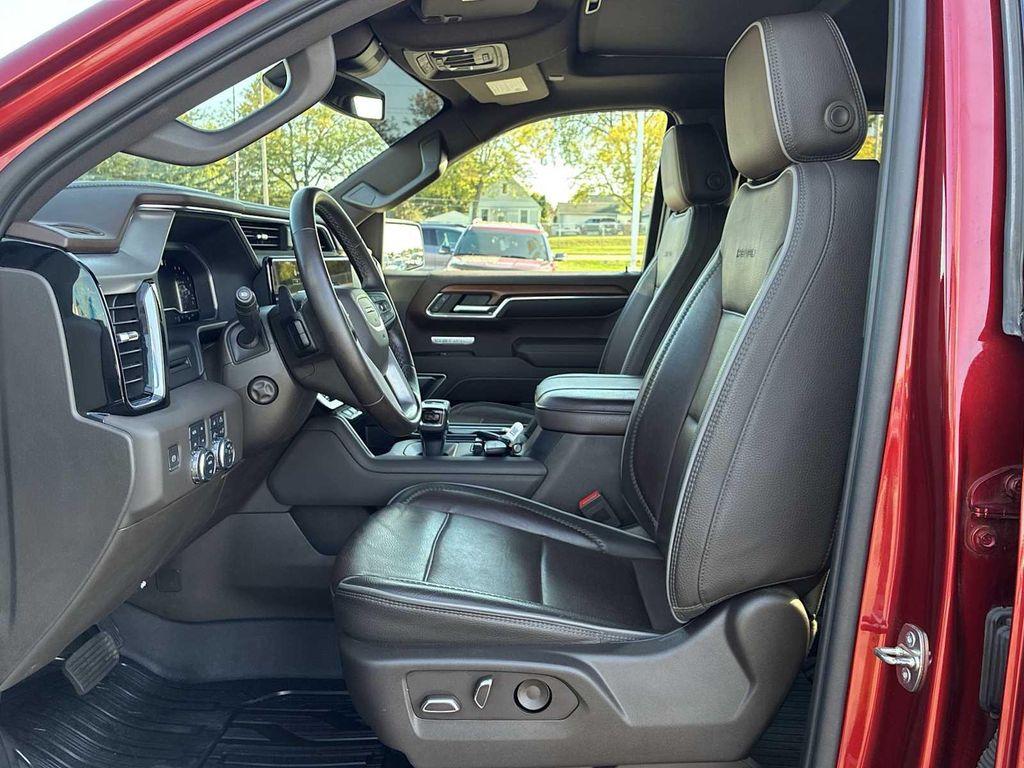 used 2023 GMC Sierra 1500 car, priced at $52,384