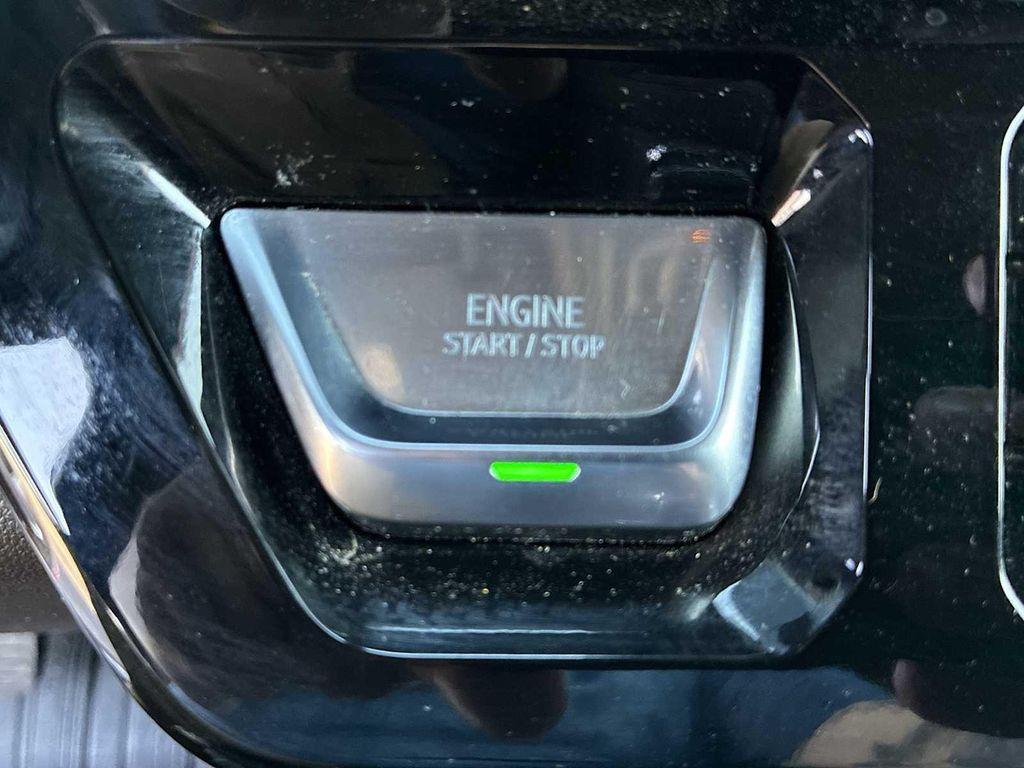 used 2023 GMC Sierra 1500 car, priced at $52,384