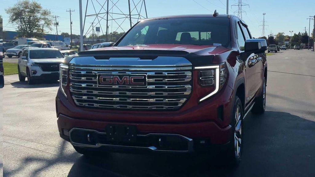 used 2023 GMC Sierra 1500 car, priced at $52,384