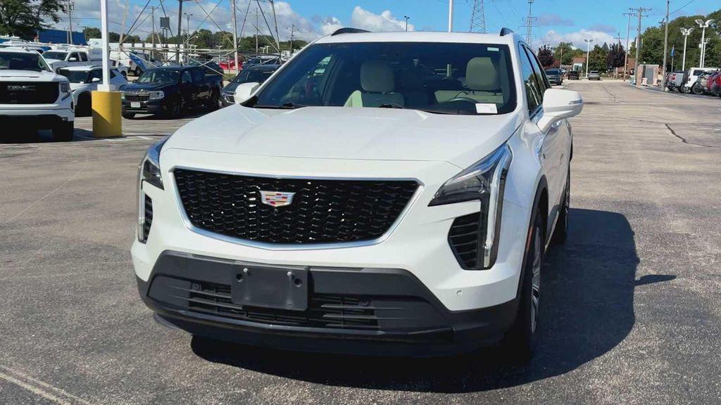 used 2022 Cadillac XT4 car, priced at $29,996