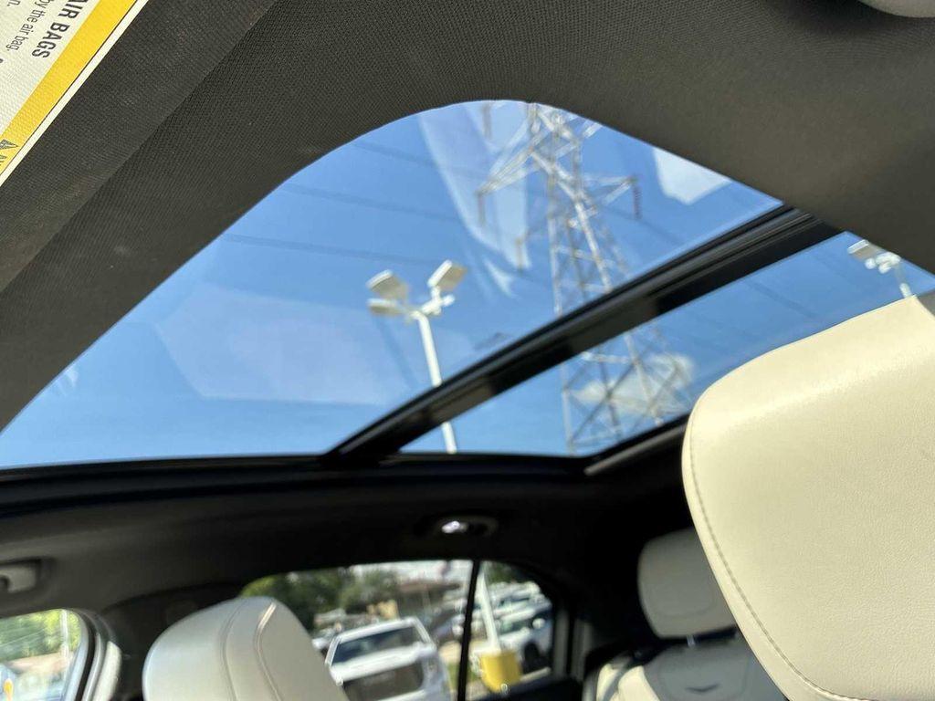 used 2022 Cadillac XT4 car, priced at $29,996