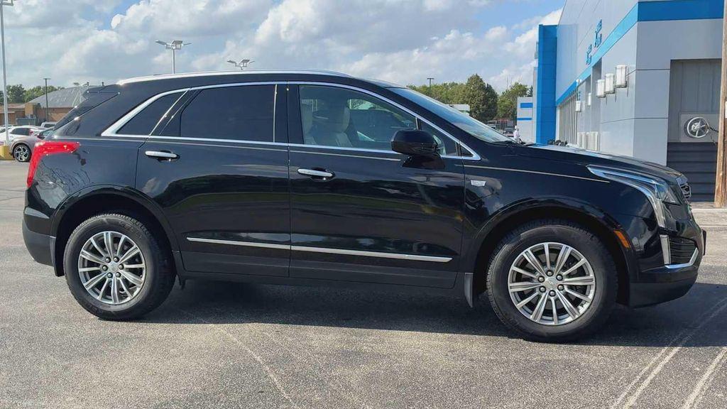 used 2017 Cadillac XT5 car, priced at $17,564