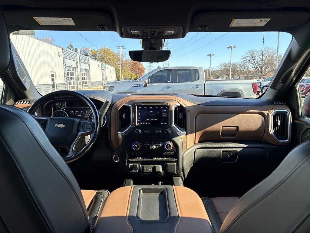 used 2021 Chevrolet Silverado 1500 car, priced at $41,992