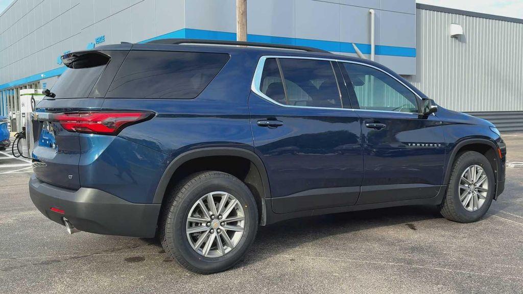 used 2023 Chevrolet Traverse car, priced at $33,939