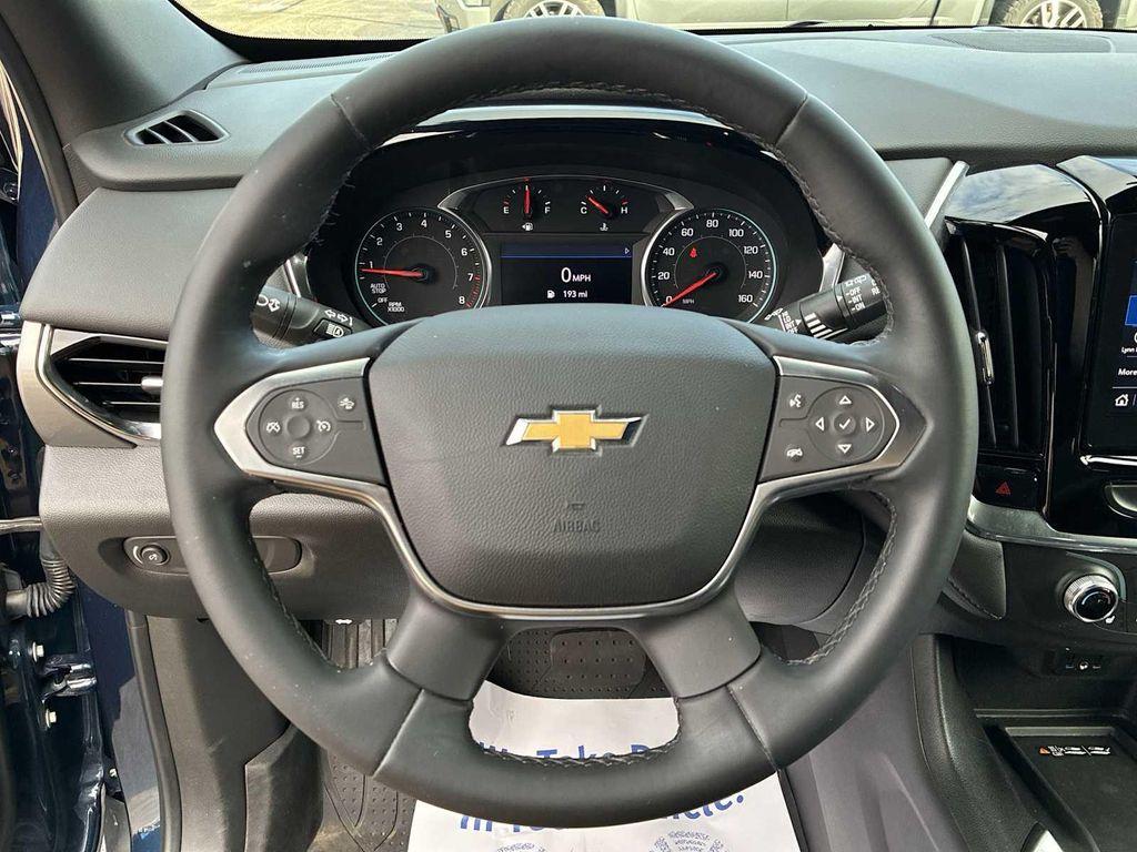 used 2023 Chevrolet Traverse car, priced at $33,939