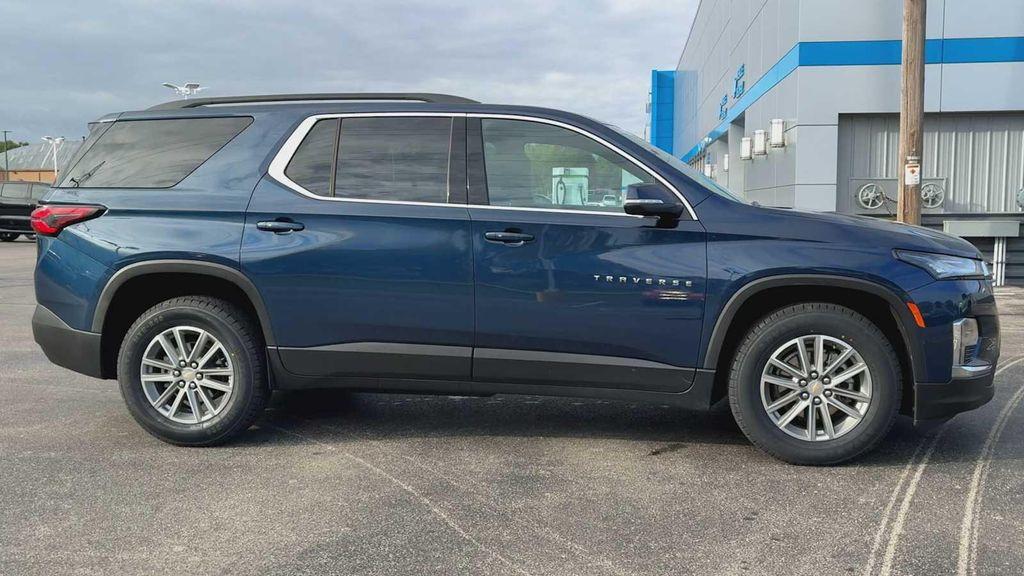 used 2023 Chevrolet Traverse car, priced at $33,939