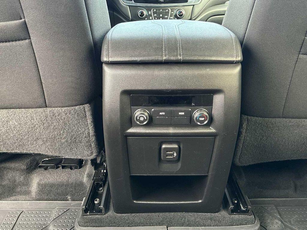 used 2023 Chevrolet Traverse car, priced at $33,939
