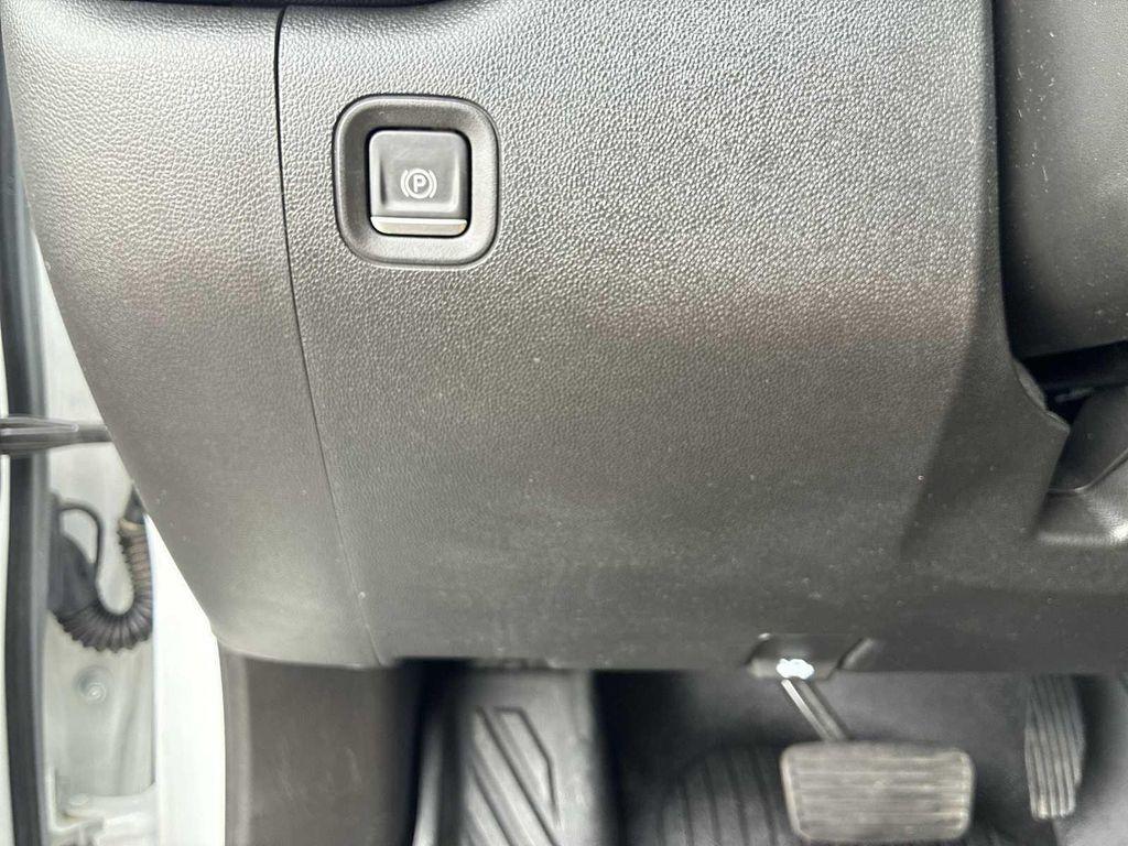 used 2021 Chevrolet Silverado 1500 car, priced at $38,398