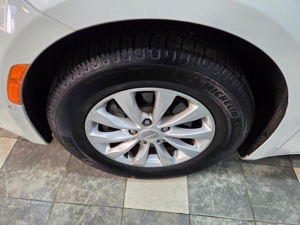 used 2018 Chrysler Pacifica car, priced at $12,495