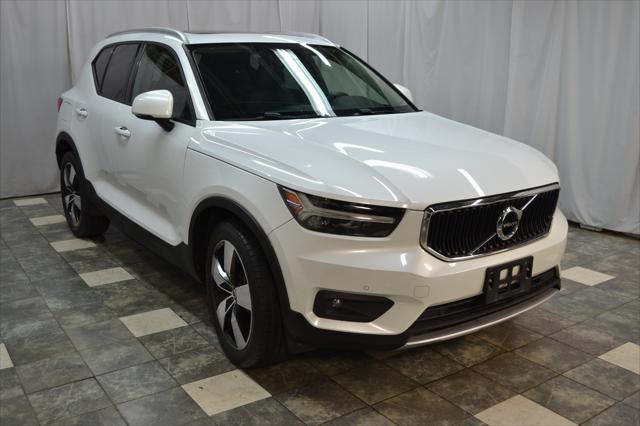 used 2021 Volvo XC40 car, priced at $19,795