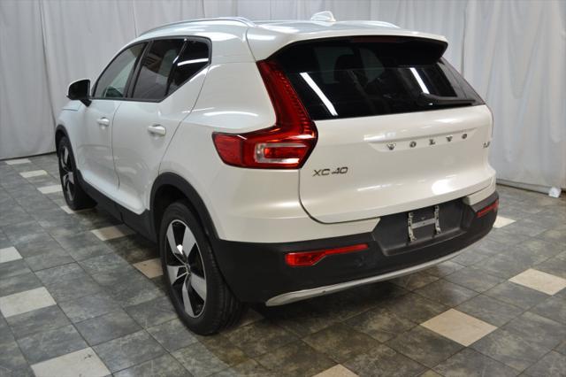 used 2021 Volvo XC40 car, priced at $18,495