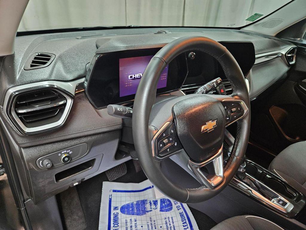 used 2025 Chevrolet TrailBlazer car, priced at $17,995