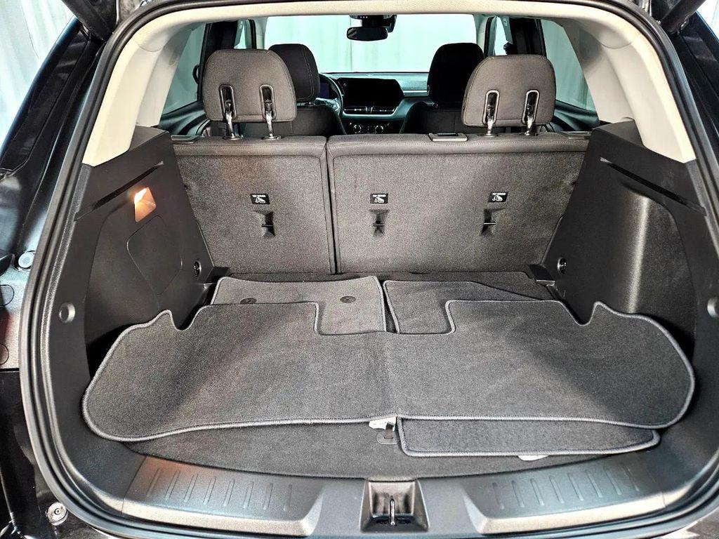 used 2025 Chevrolet TrailBlazer car, priced at $17,995