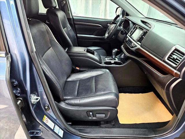 used 2016 Toyota Highlander car, priced at $17,995