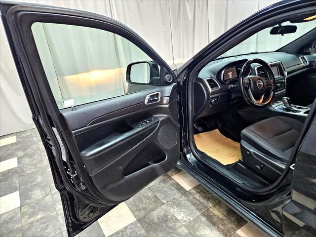 used 2018 Jeep Grand Cherokee car, priced at $16,395