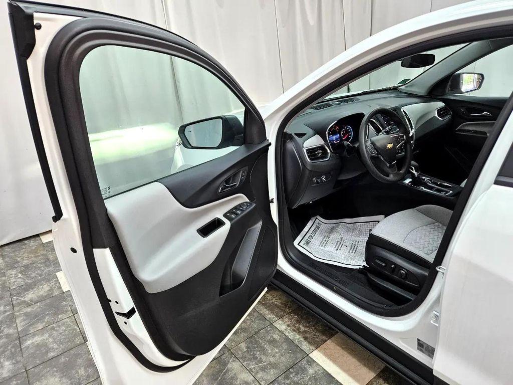 used 2024 Chevrolet Equinox car, priced at $18,995
