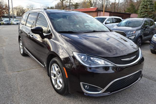 used 2017 Chrysler Pacifica car, priced at $13,995