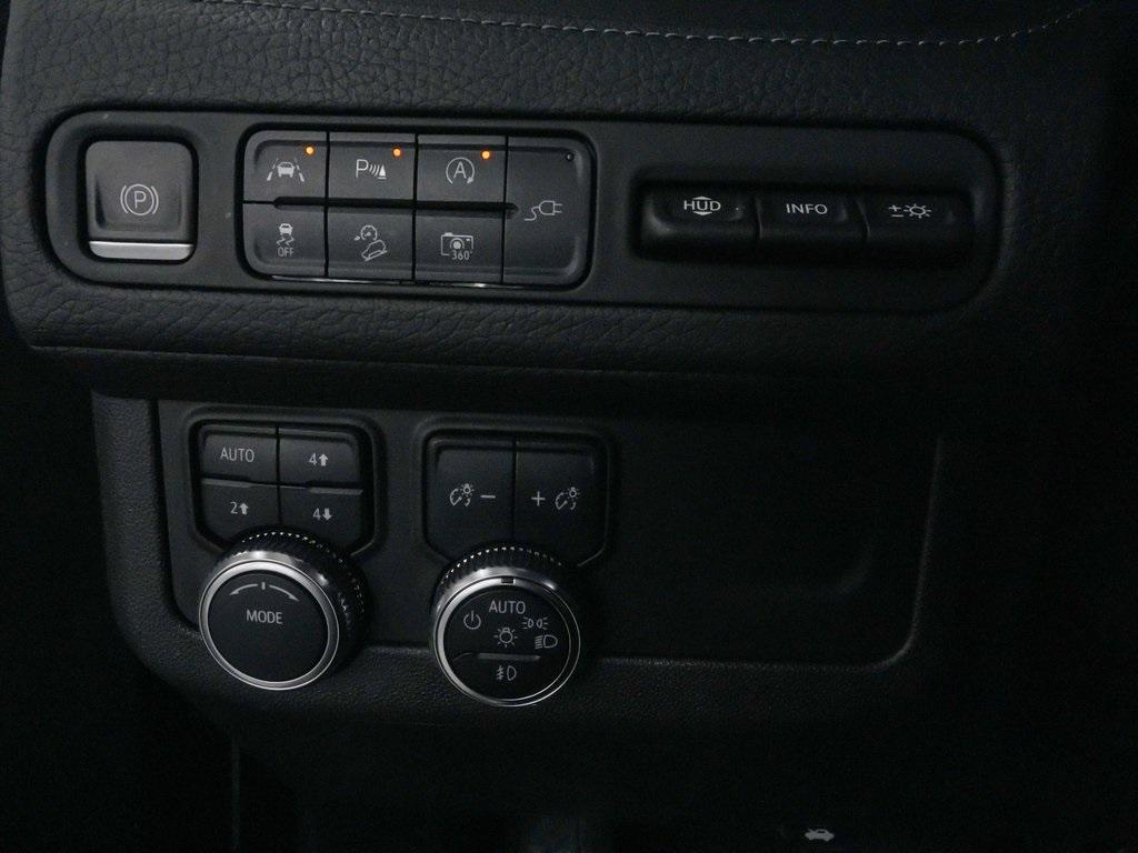 used 2022 GMC Yukon XL car, priced at $59,890