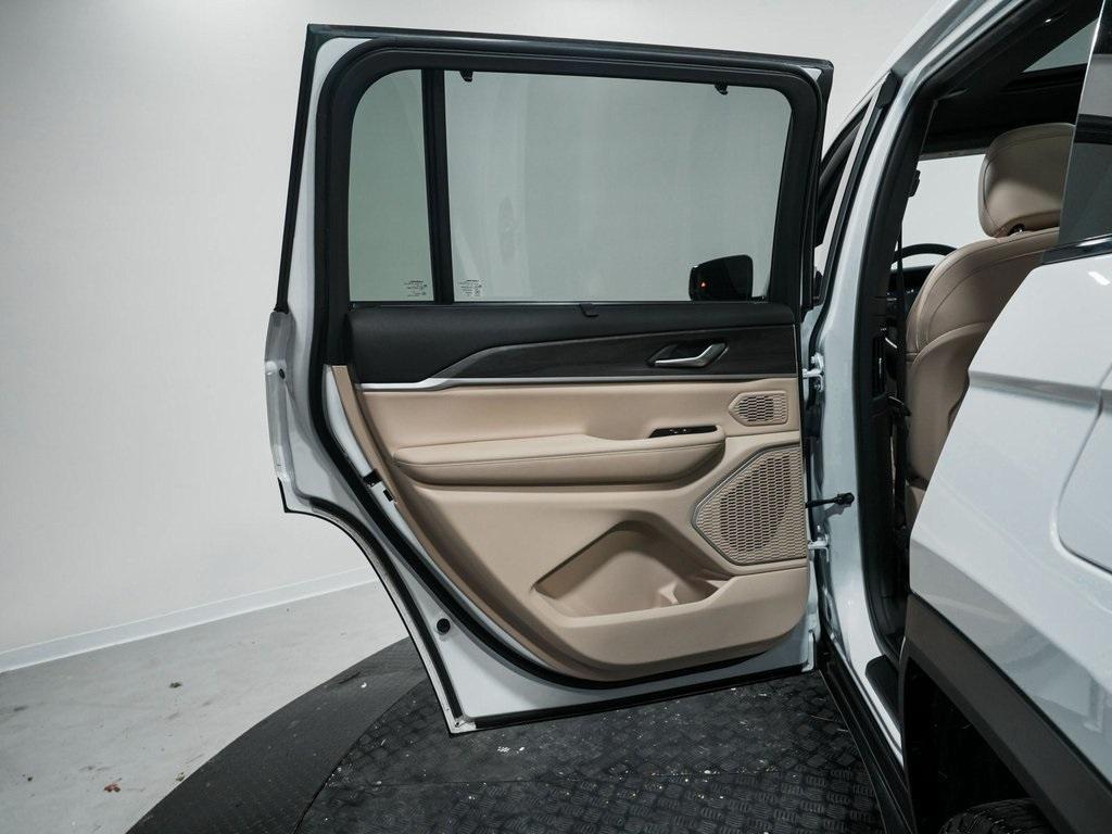 used 2023 Jeep Grand Cherokee L car, priced at $24,990