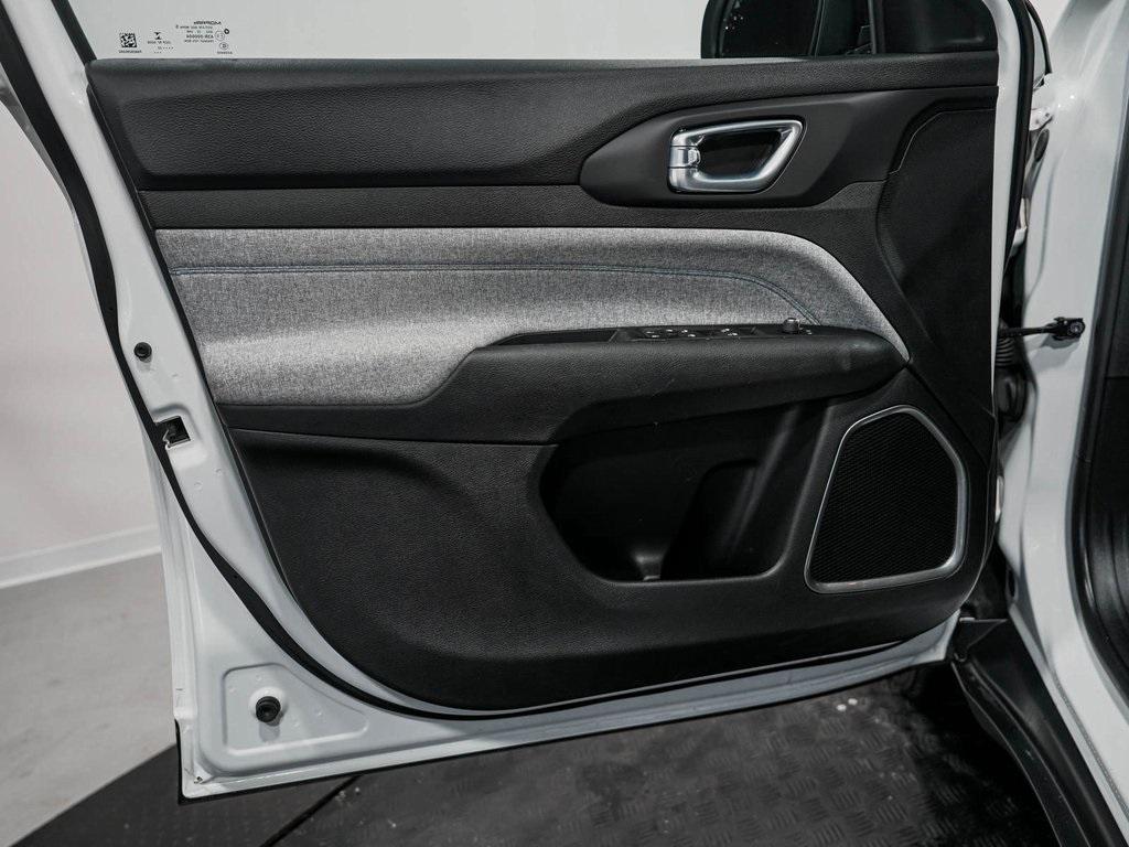 used 2022 Jeep Compass car, priced at $19,240