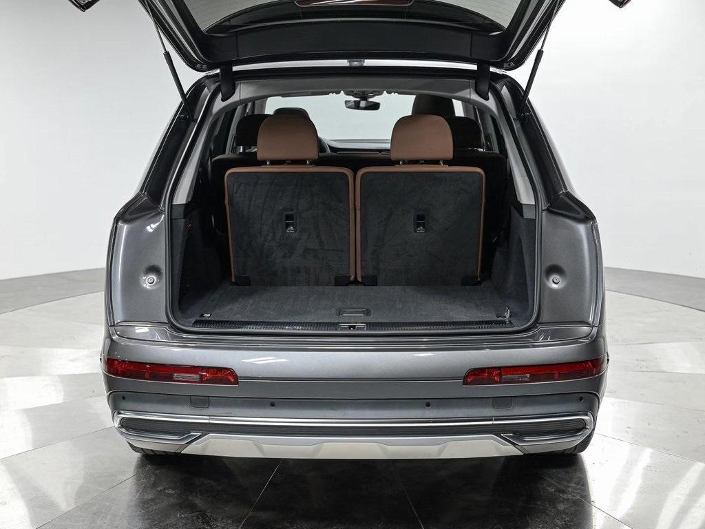 used 2023 Audi Q7 car, priced at $31,450