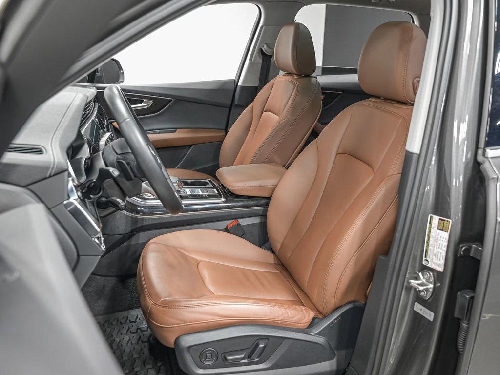 used 2023 Audi Q7 car, priced at $31,450