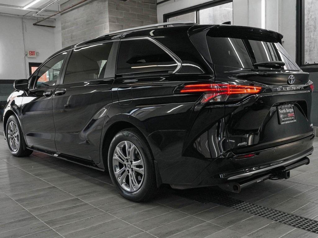 used 2022 Toyota Sienna car, priced at $53,890