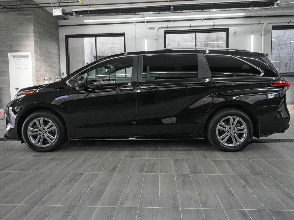 used 2022 Toyota Sienna car, priced at $53,890