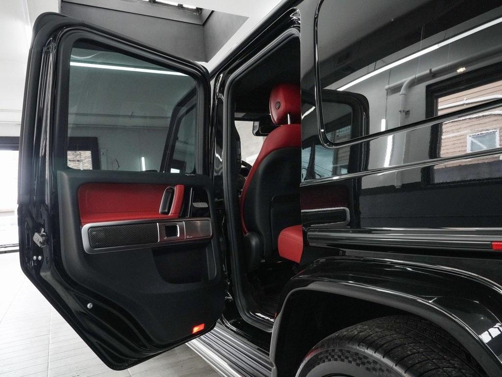 used 2022 Mercedes-Benz AMG G 63 car, priced at $173,890