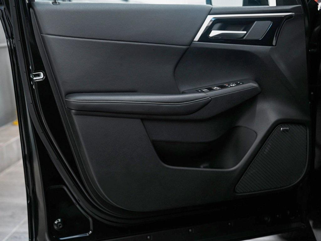 used 2025 Mitsubishi Outlander car, priced at $29,740