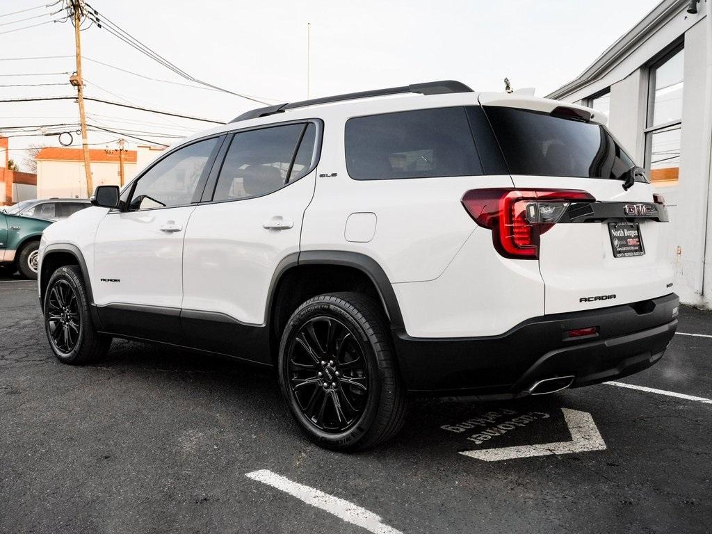 used 2022 GMC Acadia car, priced at $27,990