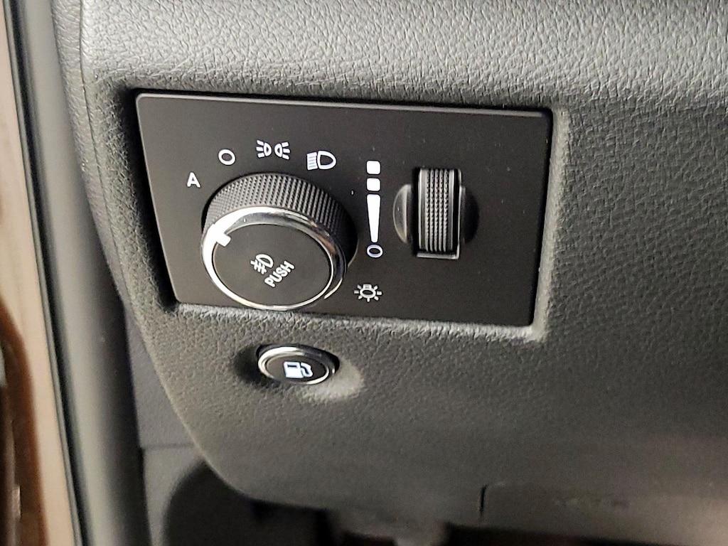used 2015 Jeep Grand Cherokee car, priced at $21,998