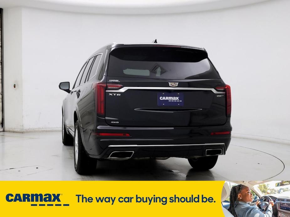 used 2022 Cadillac XT6 car, priced at $33,998