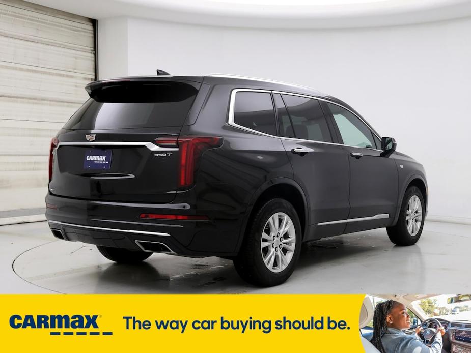 used 2022 Cadillac XT6 car, priced at $33,998