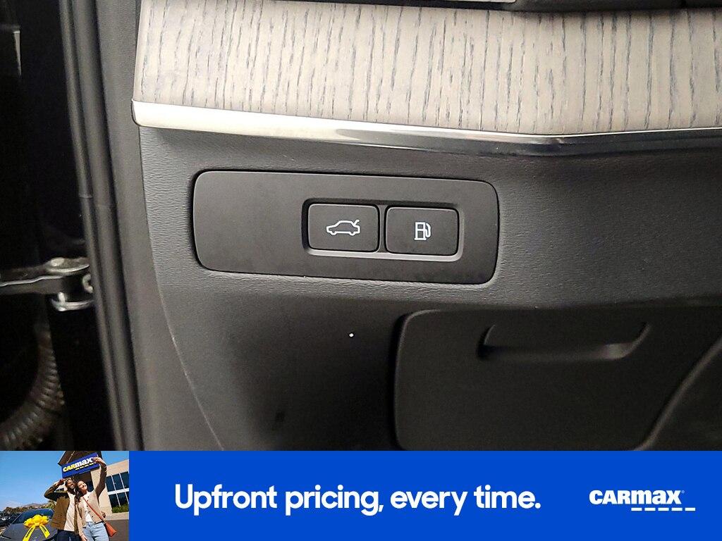used 2024 Volvo XC90 Recharge Plug-In Hybrid car, priced at $52,998