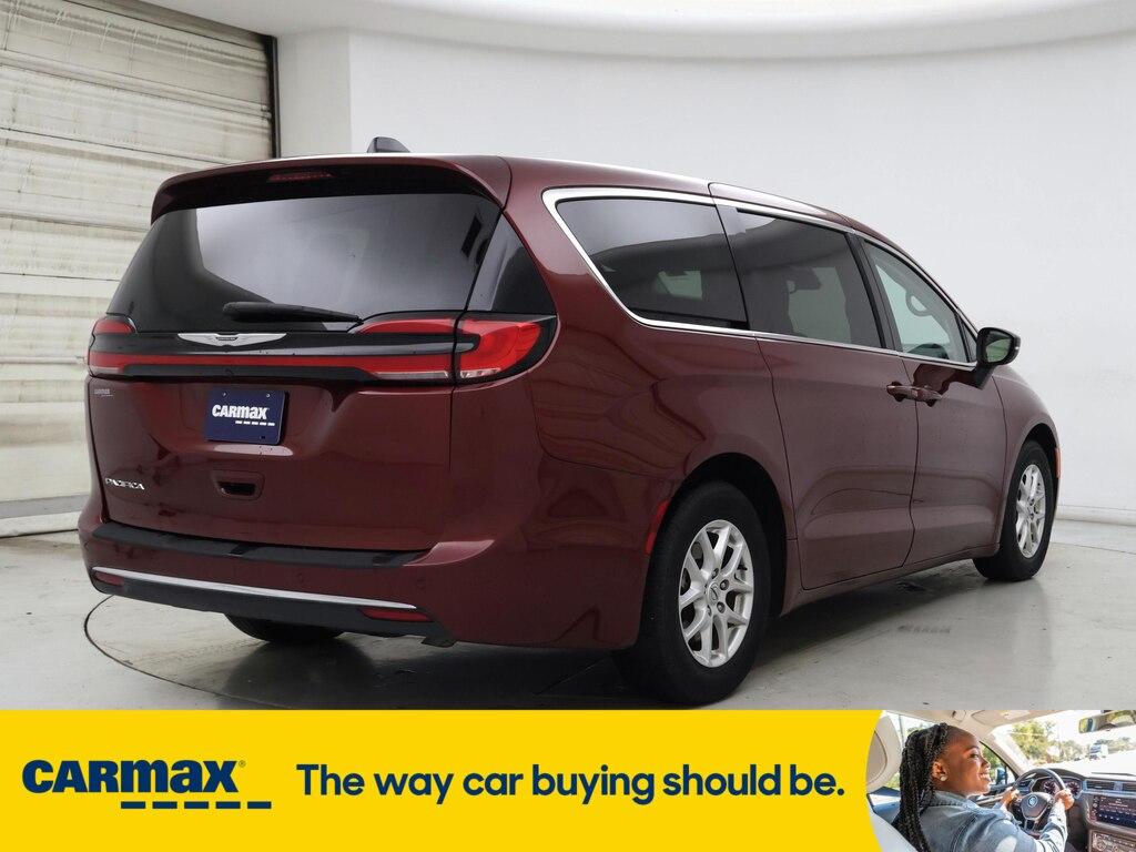 used 2023 Chrysler Pacifica car, priced at $27,998