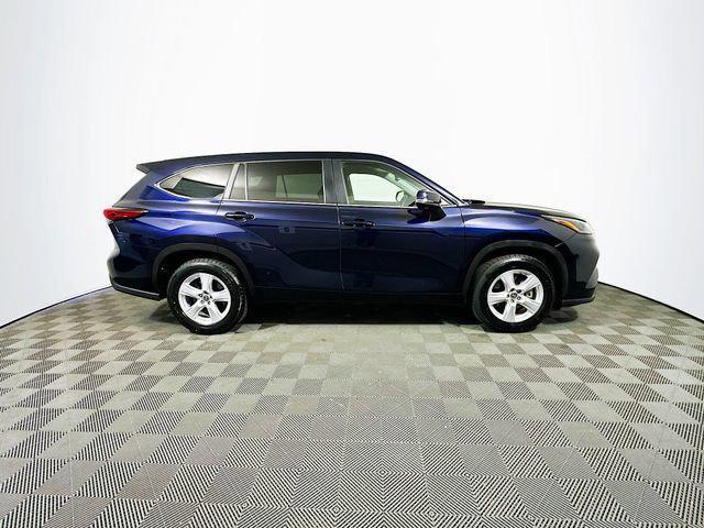 used 2023 Toyota Highlander car, priced at $32,991