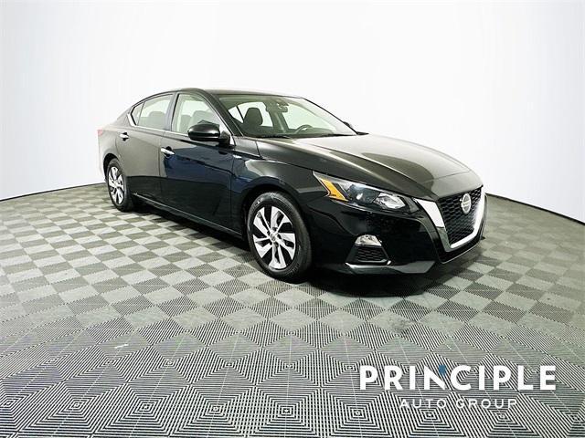 used 2022 Nissan Altima car, priced at $17,998