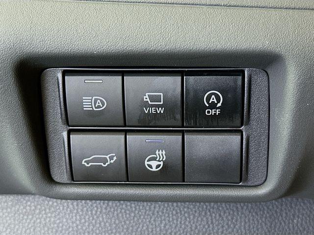 used 2024 Toyota Highlander car, priced at $55,649