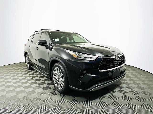 used 2024 Toyota Highlander car, priced at $55,649