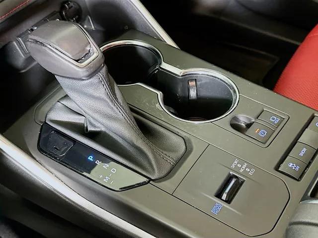 used 2021 Toyota Highlander car, priced at $28,513