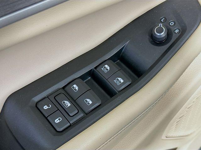 used 2023 Jeep Grand Cherokee car, priced at $39,991
